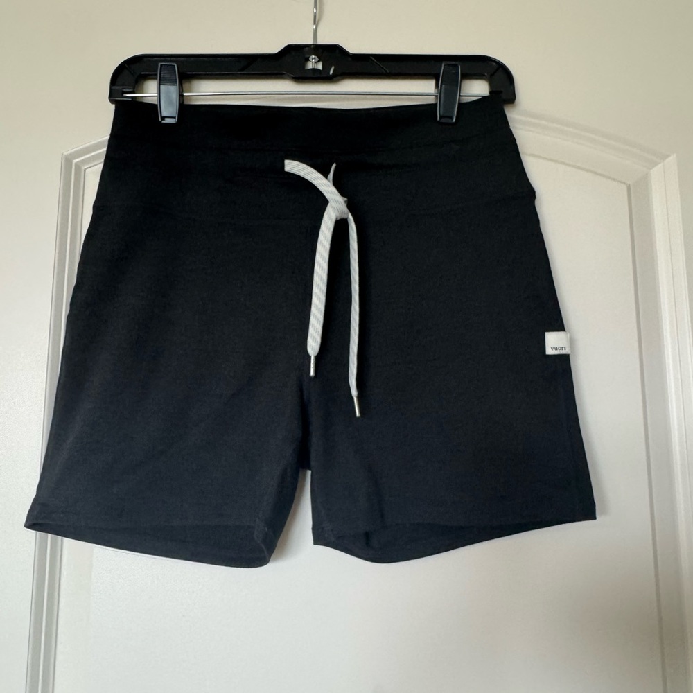 Vuori Women’s Biking Shorts